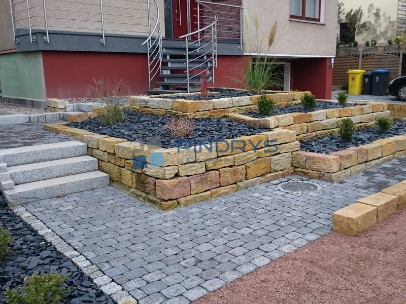 Sandstein Mauersteine gespalten, Trockenmauersteine